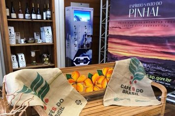 Turismo e parceria privada - Pinhal sendo divulgada como destino turístico em Campos do Jordão 