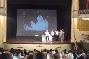 Departamento de Promoção Social e o CRAS reuniram-se para o recadastramento obrigatório no Cadastro Único 