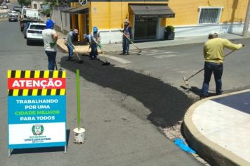 PREFEITURA MUNICIPAL CONTINUA COM A OPERAÇÃO TAPA-BURACOS