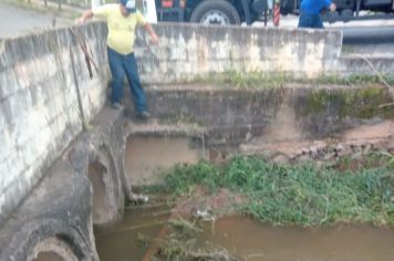 Limpeza pós chuvas acontecem por toda a  cidade