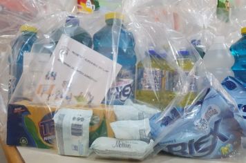 Famílias assistidas pelo Cras e Creas começam receber kits do Projeto “Cuidando do Lar”