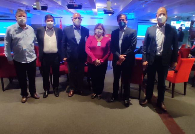 PREFEITA MUNICIPAL CRISTINA BRANDÃO, DEPUTADO FEDERAL ARNALDO JARDIM, E EX-PREFEITO ZECA BENE, PARTICIPAM DE IMPORTANTE REUNIÃO NA SEDE DA CPFL EM CAMPINAS.